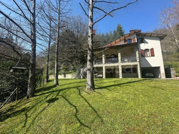 casa indipendente in vendita a Castel d'Aiano