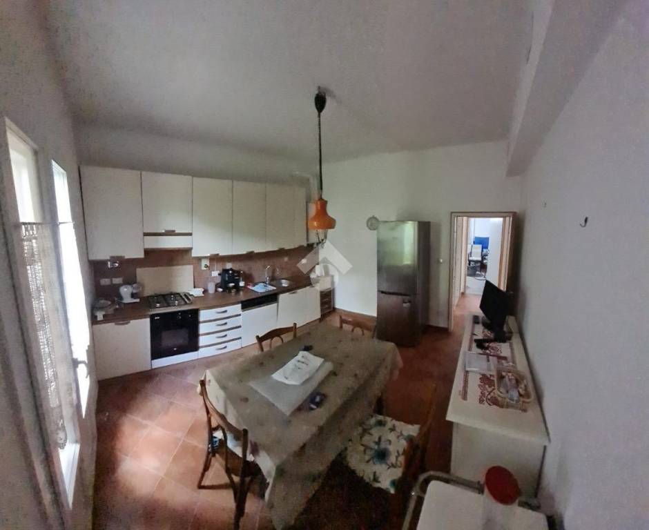 casa indipendente in vendita a Castel d'Aiano in zona Rocca di Roffeno