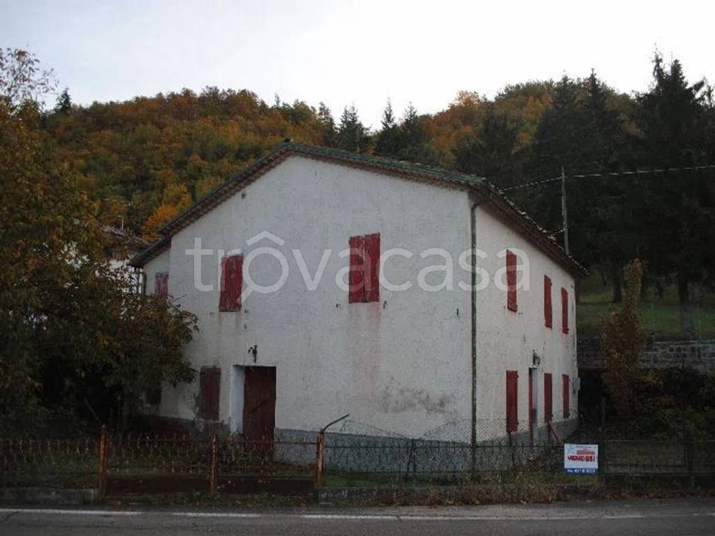casa indipendente in vendita a Castel d'Aiano