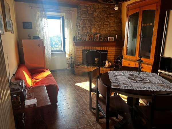 quadrivano in vendita a Castel d'Aiano in zona Sasso Molare