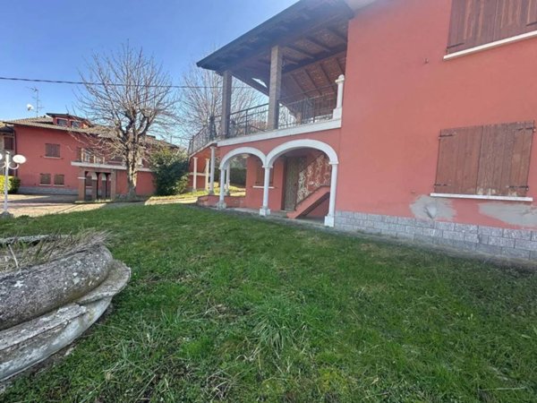 casa indipendente in vendita a Castel d'Aiano