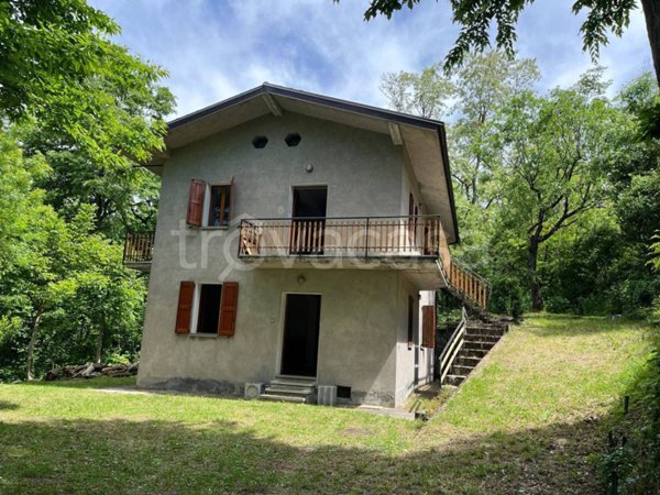 casa indipendente in vendita a Castel d'Aiano