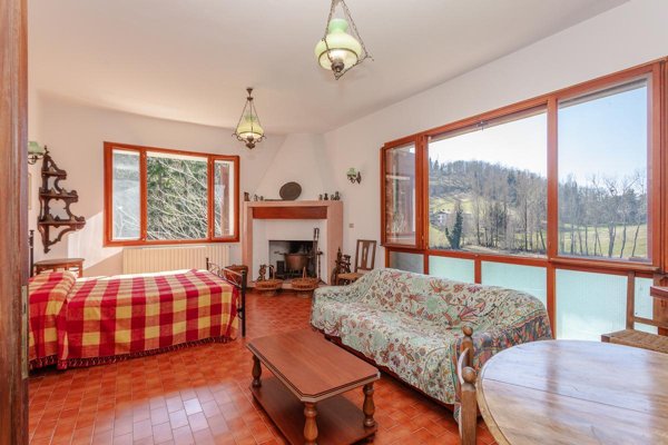 casa indipendente in vendita a Castel d'Aiano