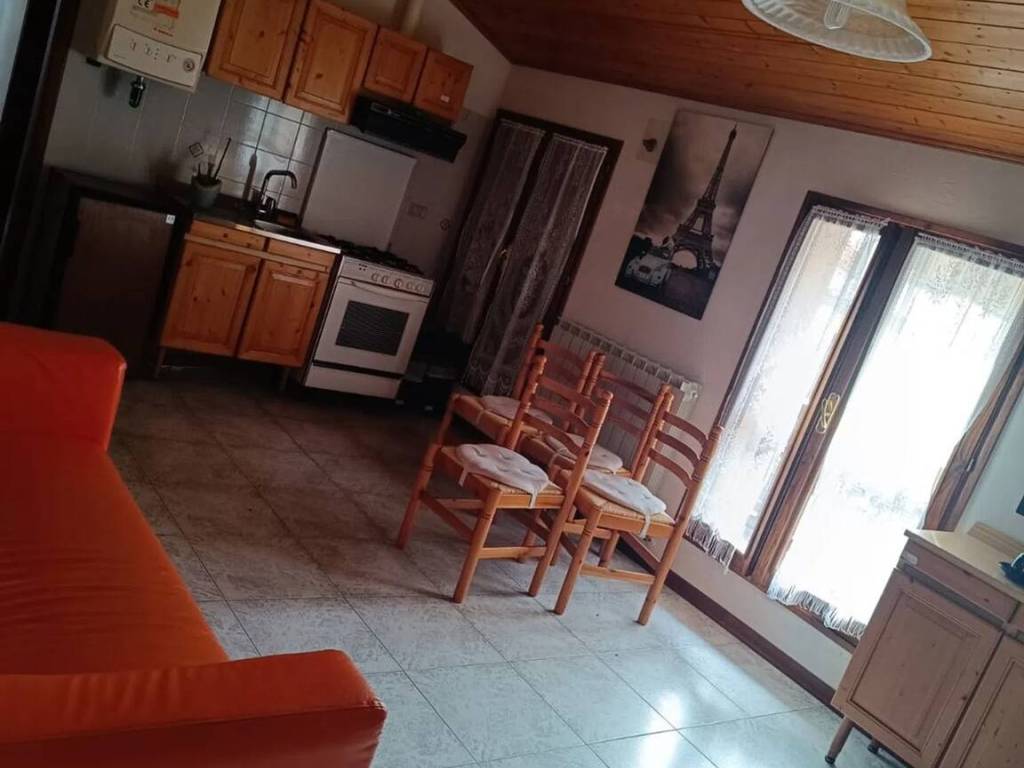 appartamento in vendita a Castel d'Aiano in zona Villa d'Aiano