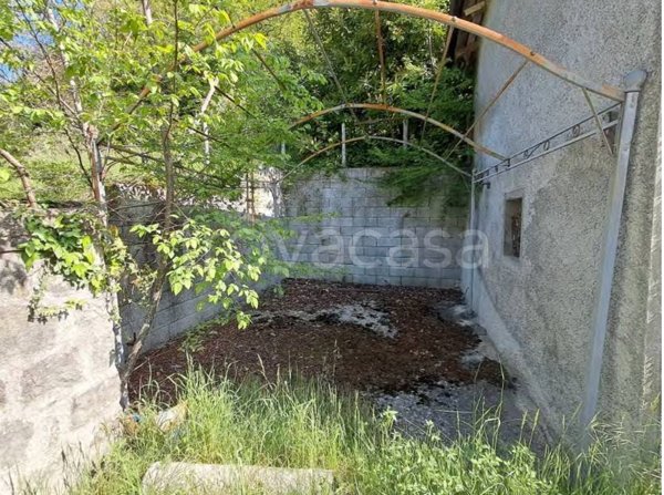 casa indipendente in vendita a Castel d'Aiano