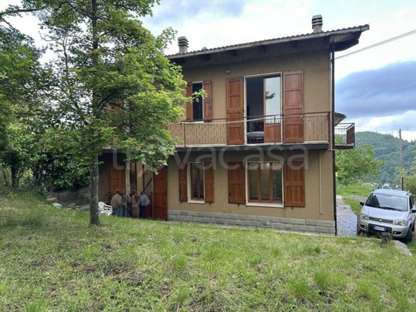 casa indipendente in vendita a Castel d'Aiano