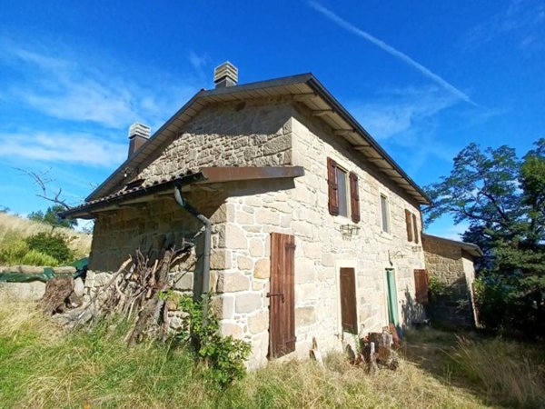 casa indipendente in vendita a Castel d'Aiano