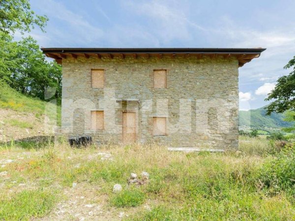 appartamento in vendita a Castel d'Aiano