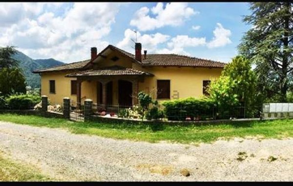 casa indipendente in vendita a Castel d'Aiano