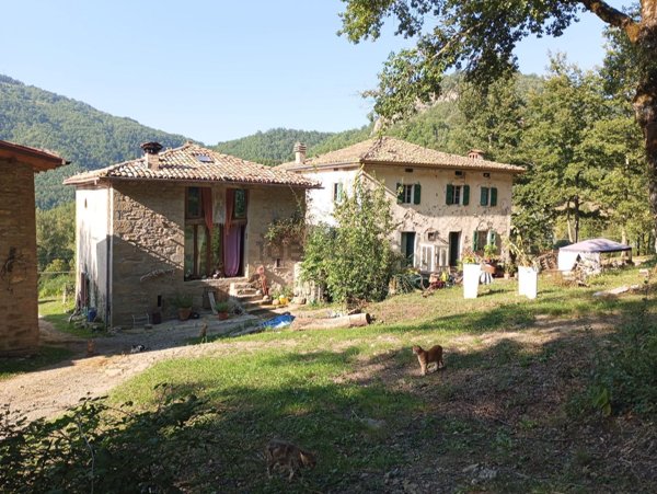 casa indipendente in vendita a Castel d'Aiano in zona Villa d'Aiano