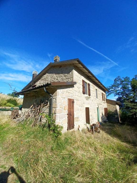 casa indipendente in vendita a Castel d'Aiano