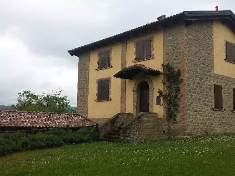 casa indipendente in vendita a Castel d'Aiano