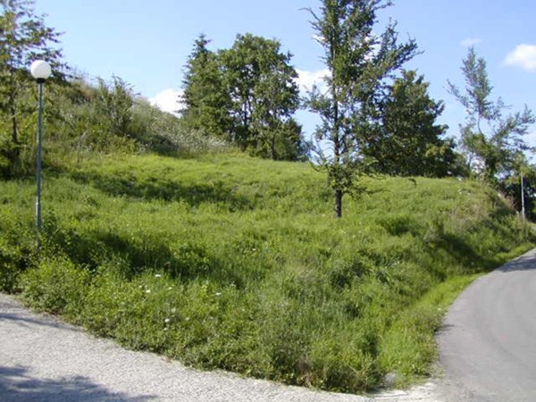 terreno edificabile in vendita a Castel d'Aiano