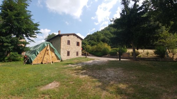 casa indipendente in vendita a Castel d'Aiano in zona Villa d'Aiano
