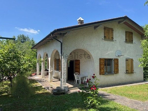 casa indipendente in vendita a Castel d'Aiano