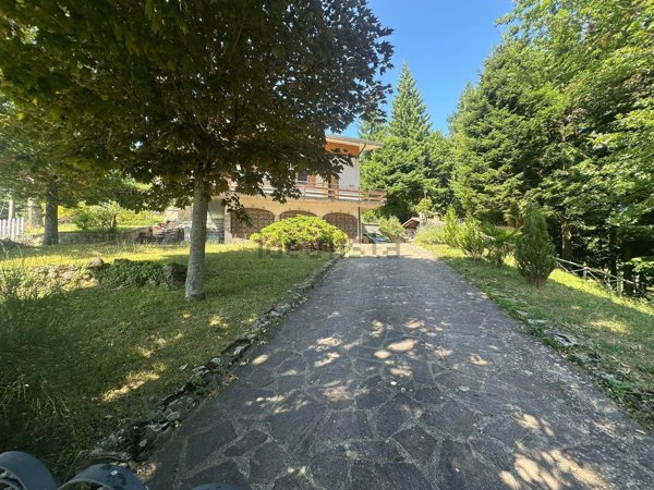 casa indipendente in vendita a Castel d'Aiano