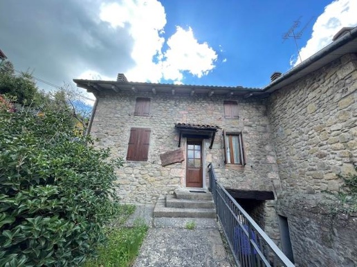appartamento in vendita a Castel d'Aiano in zona Rocca di Roffeno