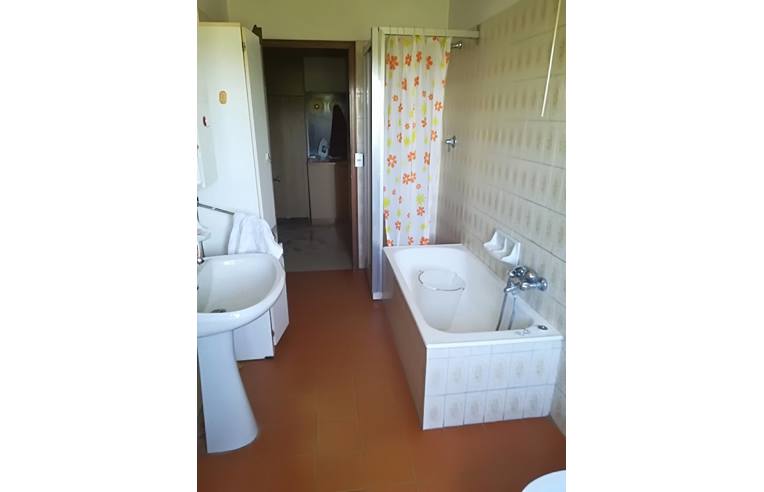 casa indipendente in vendita a Castel d'Aiano