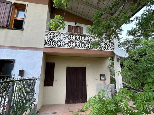 appartamento in vendita a Castel d'Aiano