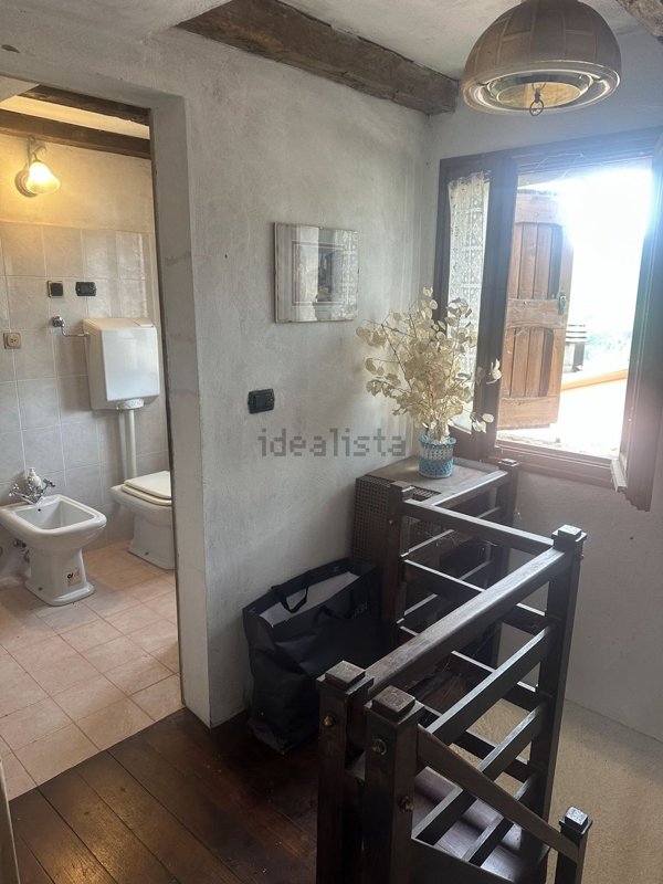casale in vendita a Castel d'Aiano in zona Rocca di Roffeno