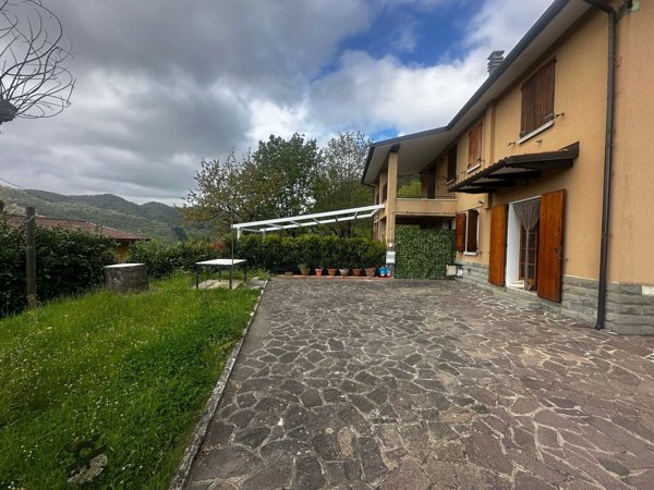 appartamento in vendita a Castel d'Aiano