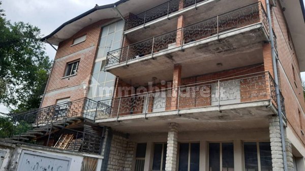 appartamento in vendita a Castel d'Aiano in zona Villa d'Aiano