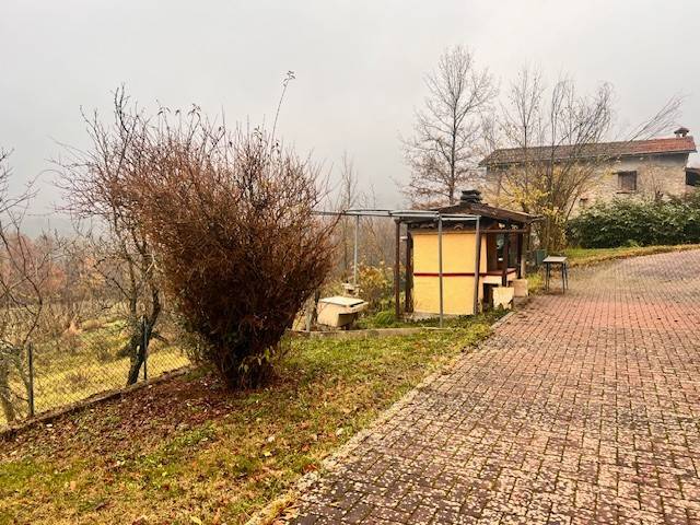 casa indipendente in vendita a Castel d'Aiano