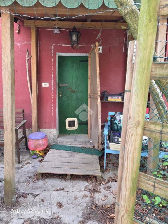 casa indipendente in vendita a Castel d'Aiano in zona Casigno