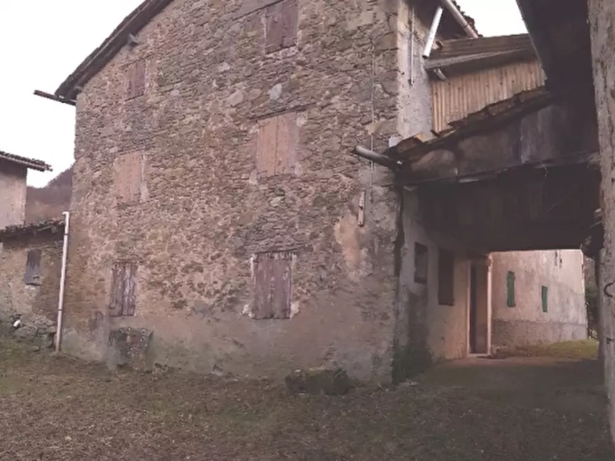casa indipendente in vendita a Castel d'Aiano
