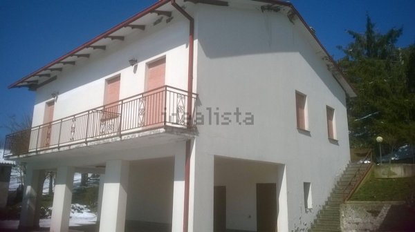 casa indipendente in vendita a Castel d'Aiano