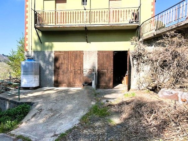 appartamento in vendita a Castel d'Aiano in zona Rocca di Roffeno