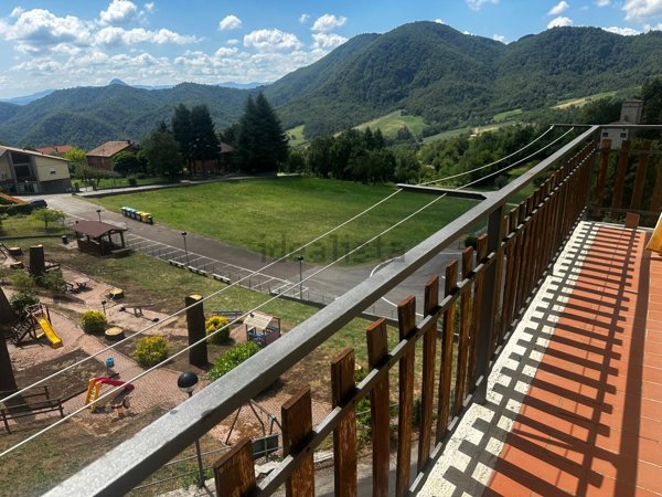appartamento in vendita a Castel d'Aiano in zona Rocca di Roffeno