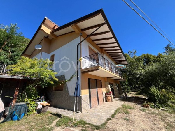 casa indipendente in vendita a Castel d'Aiano