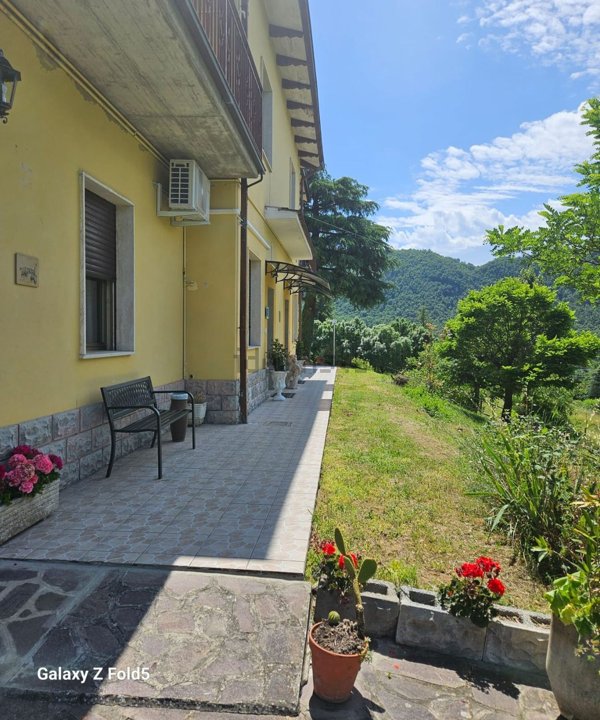 appartamento in vendita a Castel d'Aiano in zona Villa d'Aiano