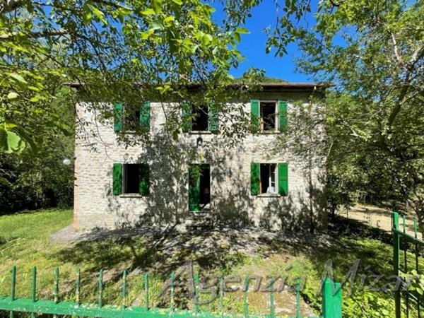 casa indipendente in vendita a Castel del Rio