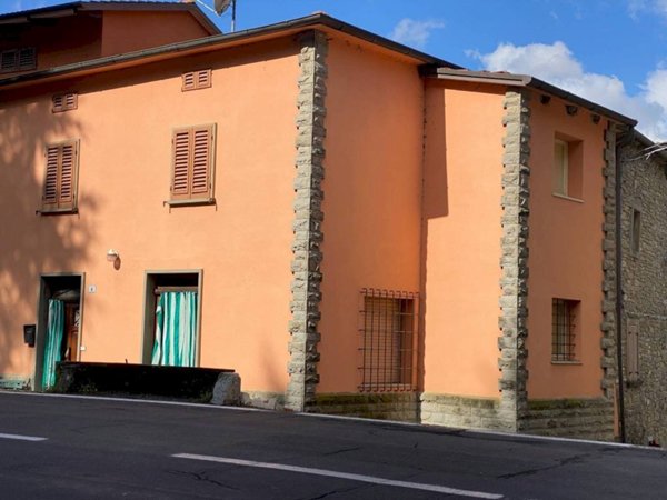 casa semindipendente in vendita a Castel del Rio in zona Moraduccio