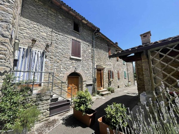 casale in vendita a Castel del Rio