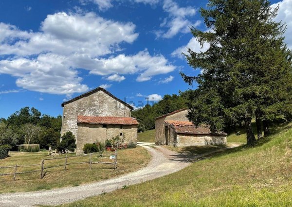 casale in vendita a Castel del Rio in zona Giugnola