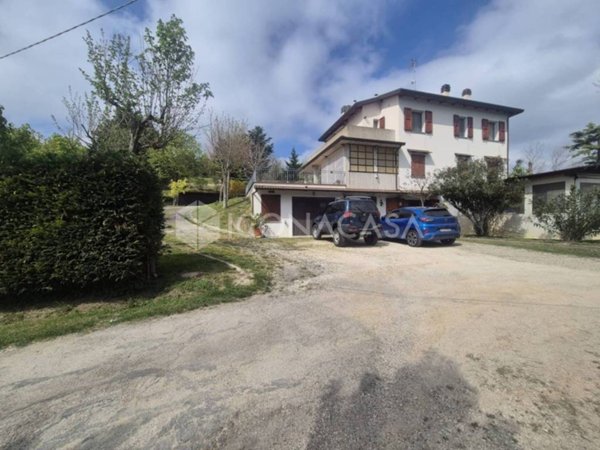 casa indipendente in vendita a Castel del Rio in zona Belvedere