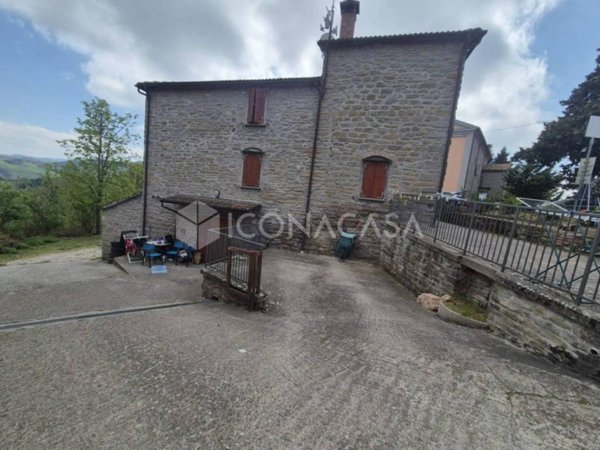 appartamento in vendita a Castel del Rio in zona Belvedere