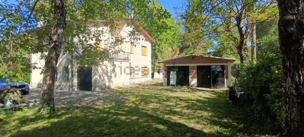 appartamento in vendita a Castel del Rio in zona Valsalva