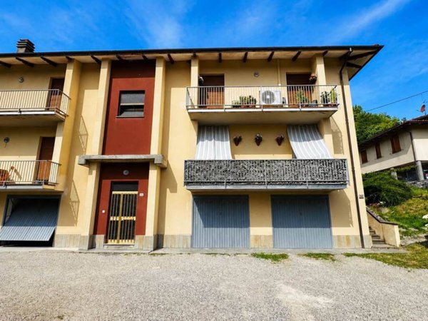 appartamento in vendita a Castel del Rio in zona Valsalva