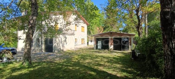 appartamento in vendita a Castel del Rio in zona Valsalva