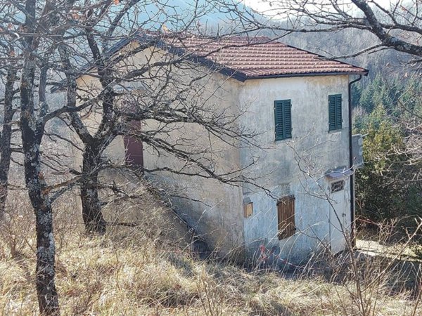 casa indipendente in vendita a Castel di Casio in zona Badi