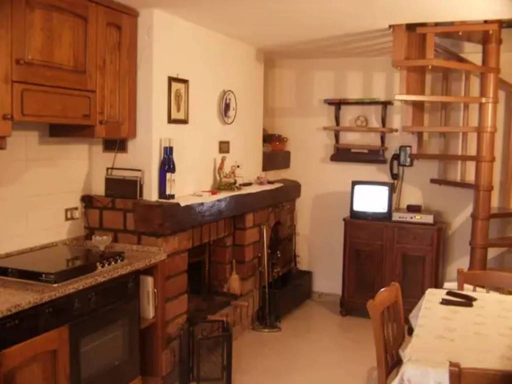casa indipendente in vendita a Castel di Casio