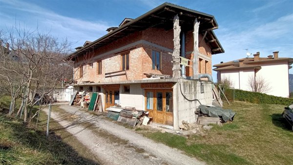 casa indipendente in vendita a Castel di Casio