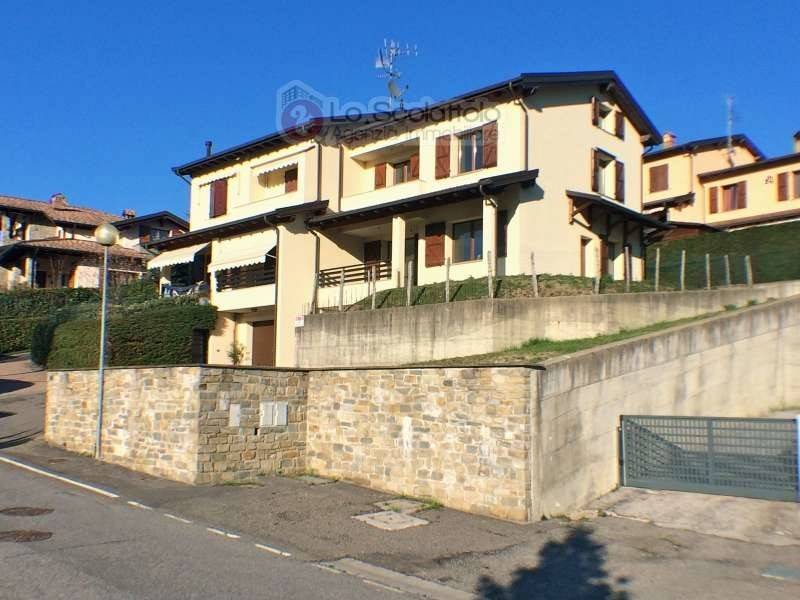 casa indipendente in vendita a Castel di Casio