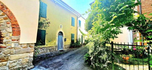 casa indipendente in vendita a Castel di Casio