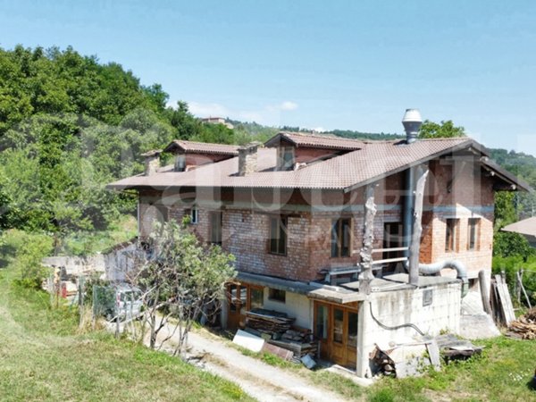 casa indipendente in vendita a Castel di Casio