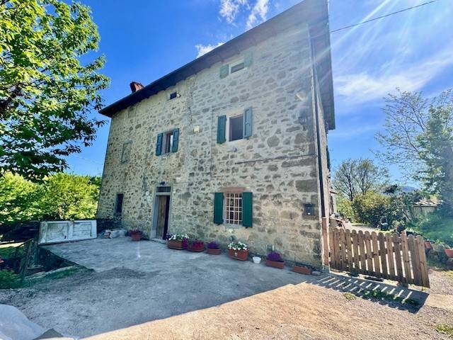 casa indipendente in vendita a Castel di Casio